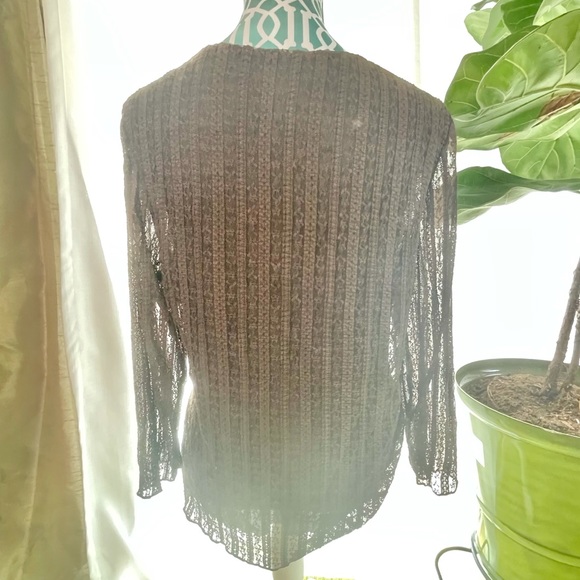 Bandolino Black Lace V Neck Top - Picture 3 of 13